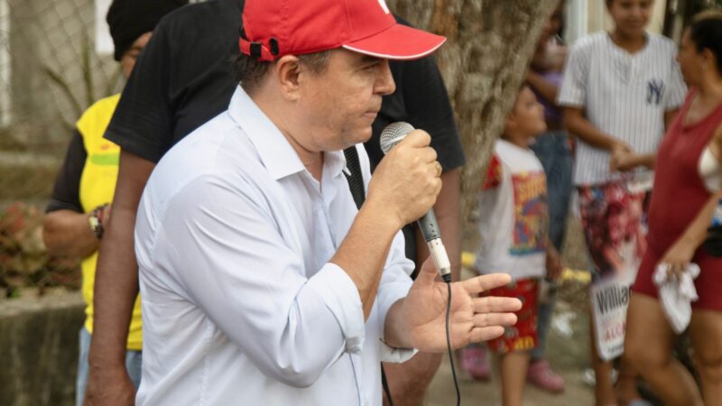William García Tirado recorrió Membrillal la comunidad olvidada en el corazón de la zona industrial”.