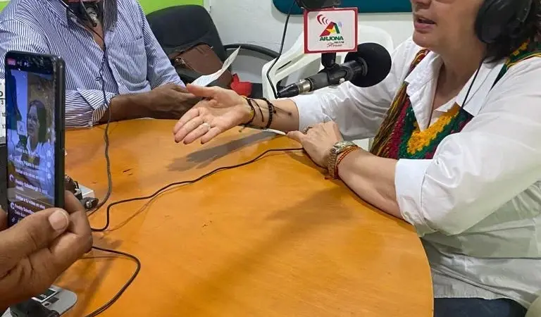 Mery Luz Londoño candidata a la Gobernación de Bolívar estuvo en Arjona, conversó con los medios, he hizo propuestas.