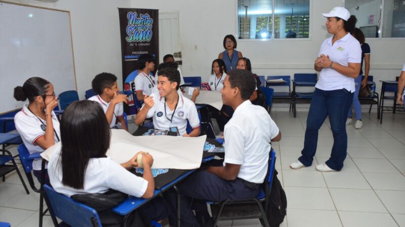 Jóvenes de instituciones educativas fueron capacitados en prevención de consumo por el Plan de Emergencia Social PES.