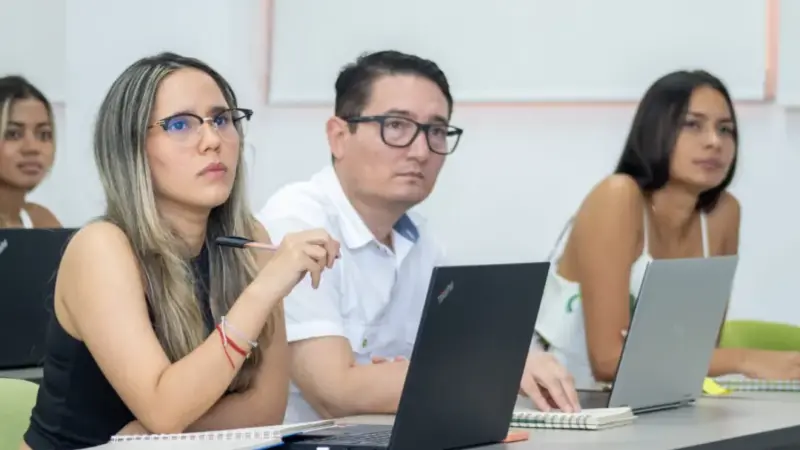 Profesores de colegios públicos podrán estudiar una maestría en la UTB condonando el 100% de la matrícula.