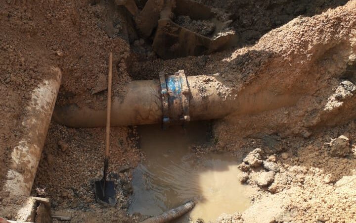 Daño a la altura del barrio Ceballos, Acuacar ya dispuso si equipo de trabajo para superar el impase.