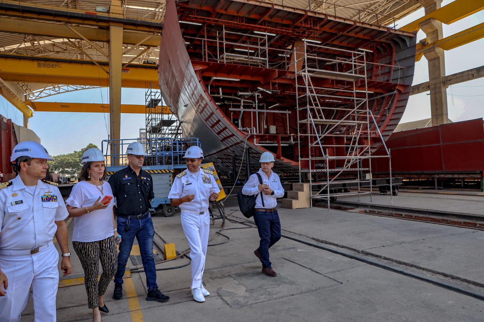 Cotecmar y Cormagdalena unidos para construir 17 embarcaderos fluviales. 