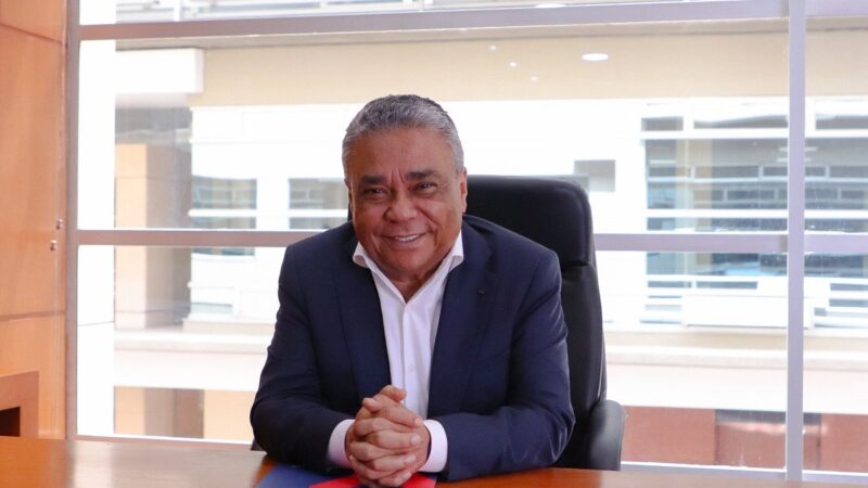 Aldo Cadena asumió la representación legal de NUEVA EPS.