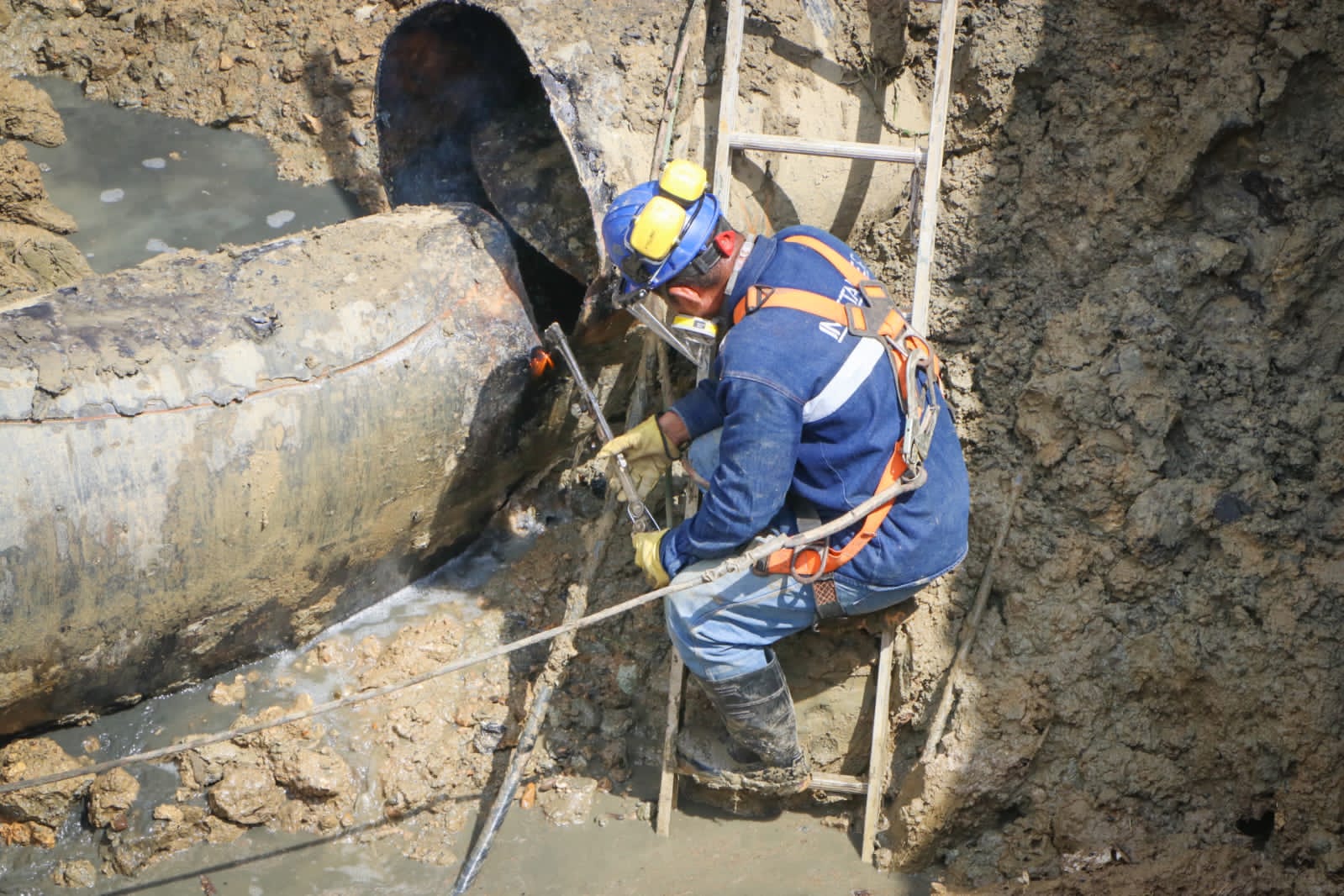 En medio de la crisis por la falta de agua, autoridades instalan Puesto de Mando Unificado – PMU, en Ceballos, articulado con la Alcaldía y la Gobernación.
