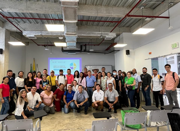 ReIiNNventate Sucre abre convocatoria.