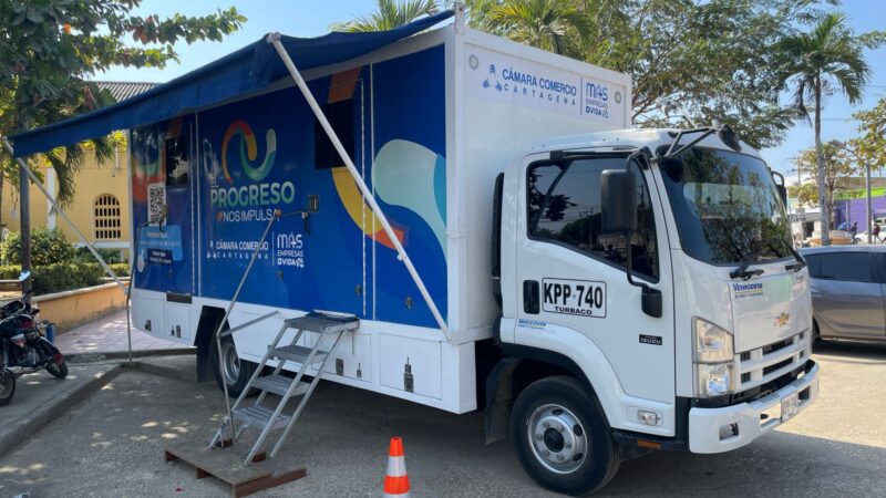 Registro público en la CCC exitoso más de 5000 empresarios renovaron el servicio.