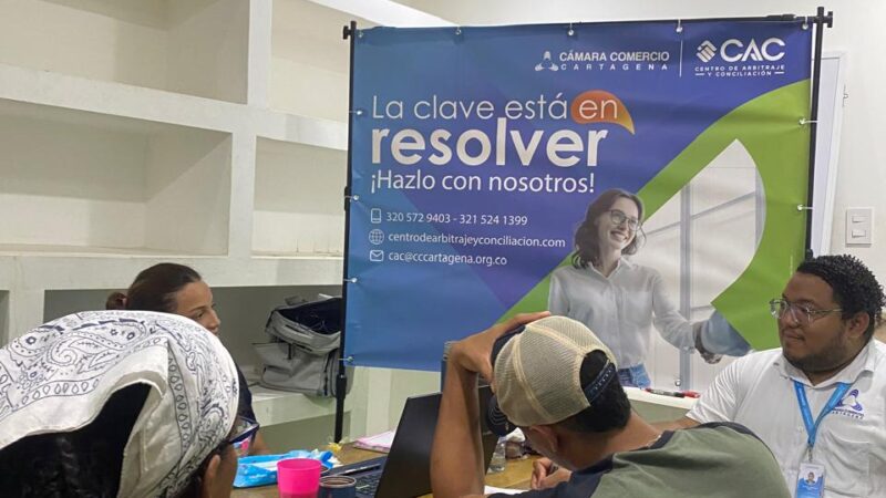 Jornada de conciliación realiza Camara de Comercio en el sector Isla De León del barrio el pozón.