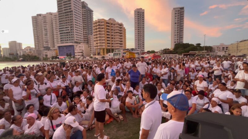 Iglesia La Unción realizó segunda versión de madrugón en El Mar.