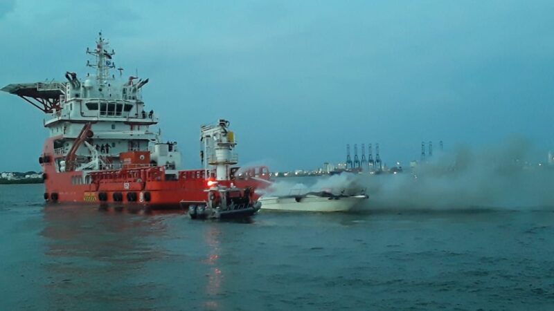 Emergencia en la bahía interna de Cartagena es atendida por la Armada de Colombia y la Dirección Marítima.