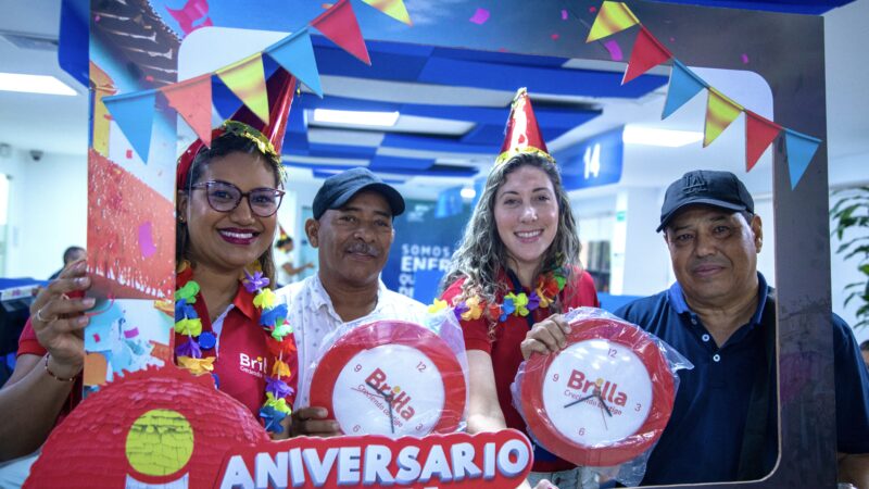 Brilla celebra su aniversario 17 con la campaña,»Rompe la piñata».