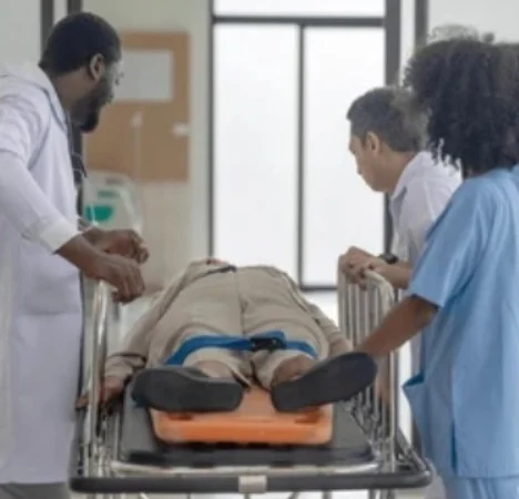 Nueva EPS, hace un llamado urgente para que se garantice el respeto a la misión médica y se permita el desplazamiento a los afiliados que requieran atención médica.