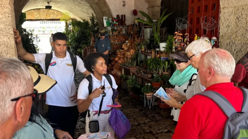 Con el inicio de la temporada turística, City Sightseeing, movilizó cerca de 500 cruceristas y reafirma su estatus como motor del turismo en Cartagena.