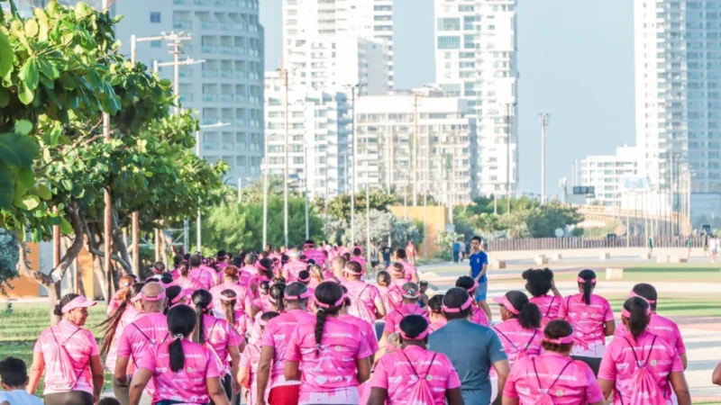 Exitosa carrera 5K de corrió este domingo en el parque lineal de crespo en Cartagena.