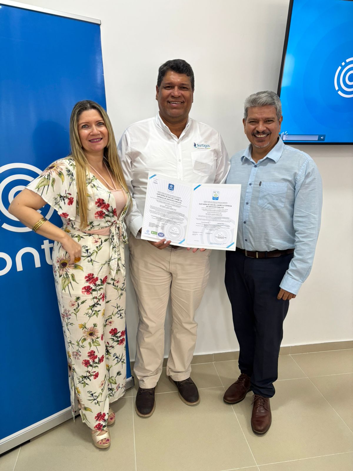 Surtigas recibe la certificación sello oro en Basura Cero.