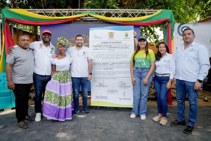 Gobernación de Bolívar y la Fundación Granitos de Paz entregaron ‘paquetes’ de marketing a asociaciones de mujeres campesinas.
