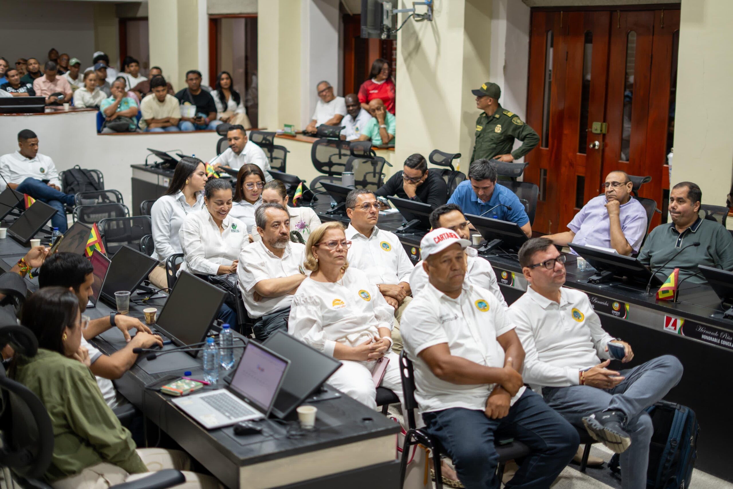 Secretaria de Hacienda Distrital socializa ante el Concejo de Cartagena el Proyecto de Acuerdo No. 065, que contempla traslado presupuestal por $89 mil millones para inversión social y desarrollo estratégico.