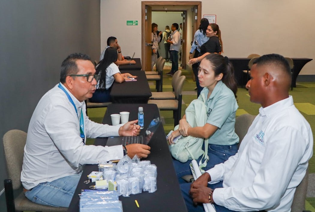 Rueda de negocios vehículo que promueve desarrollo del tejido empresarial de la región.