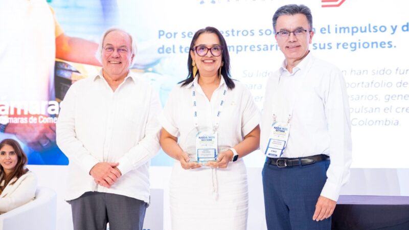 La Cámara de Comercio de Cartagena, recibe reconocimiento de Bancóldex por fortalecer el tejido empresarial regional.