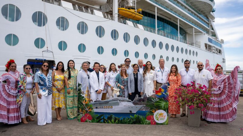 El imponente Puerto de Cartagena retoma su papel, comienzan los embarques de Royal Caribbean desde la Heroica hasta el 2027.