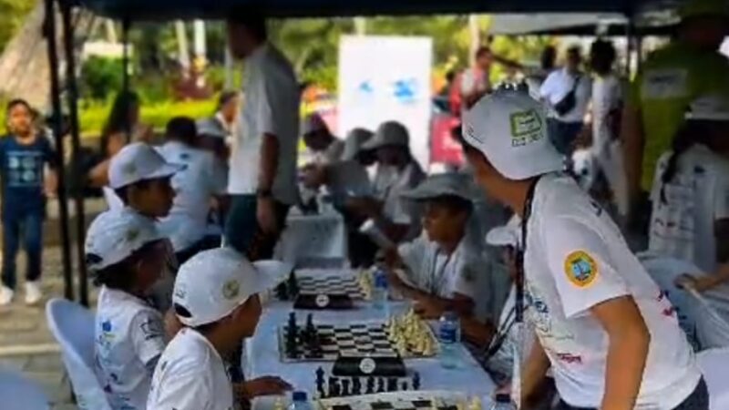 El ajedrez sigue llegando a los parques de Cartagena:IDER.