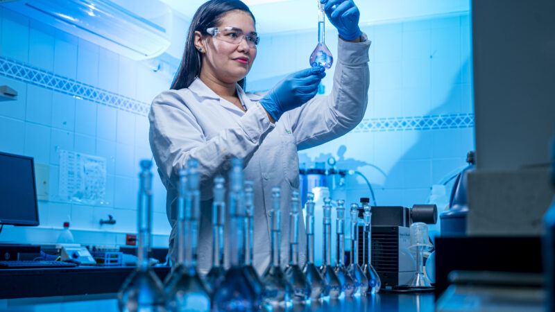 Ratificada la excelencia de los laboratorios de calidad de Acuacar por el Ideam.