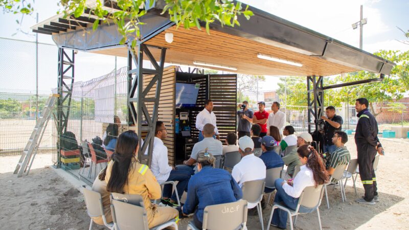 Grupo Ecopetrol y Universidad Nacional de Colombia inician operación de Ecokiosco solar piloto en Cartagena.