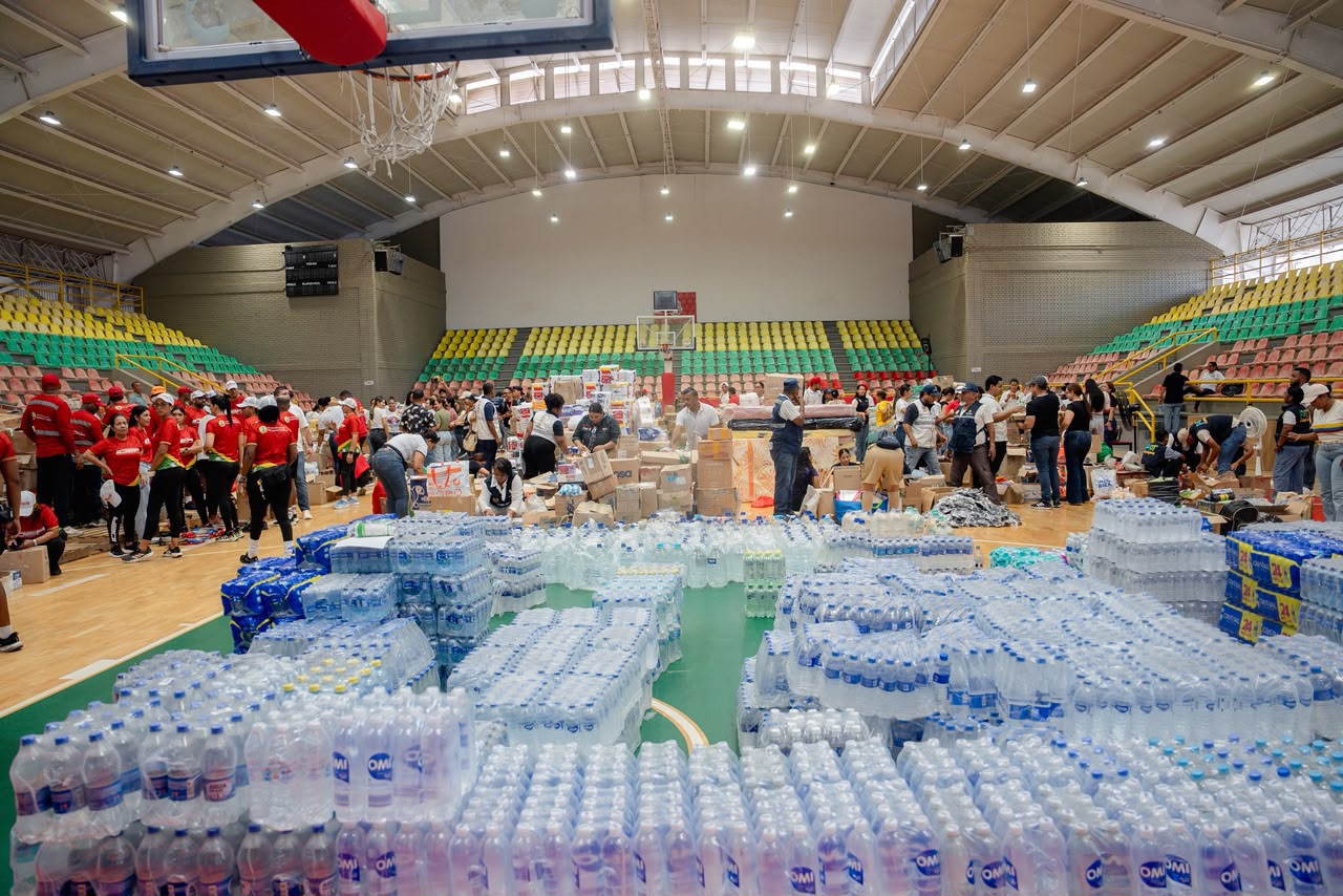 Cámara de Comercio de Cartagena recibe donaciones para familias afectadas por la emergencia.