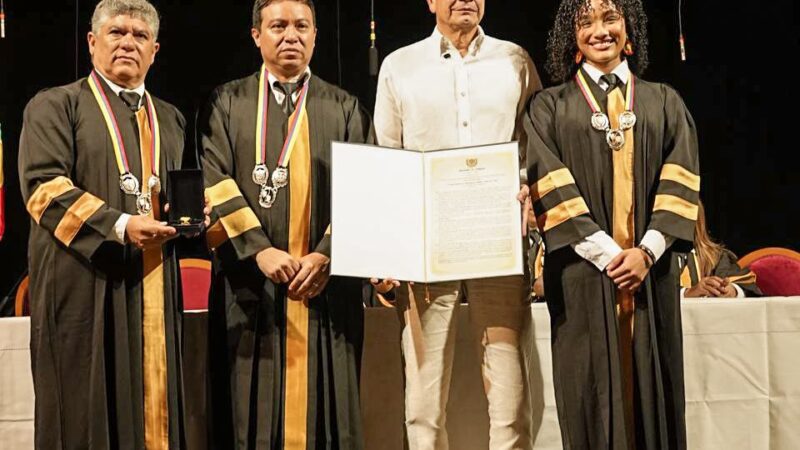 Orden Rafael Núñez, recibió Galo Viana de la Gloriosa Universidad de Cartagena.