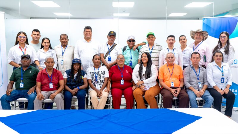 Surtigas promueve espacios de formación para líderes comunitarios y vocales de control.